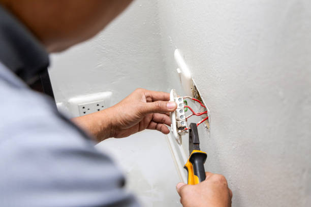 Best Outdoor Lighting Installation  in Houma, LA